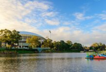 City of Adelaide closes lake due to E. Coli levels